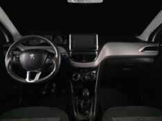 PEUGEOT 208 1.2 ACTIVE PACK 12V FLEX 4P MANUAL 2017/2018 DUARTE VEÍCULOS PORTO ALEGRE / Carros no Vale