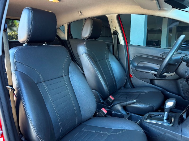 FORD FIESTA TITANIUM 1.6 2015/2016 SÉTIMA VEÍCULOS GUAPORÉ / Carros no Vale FORD FIESTA TITANIUM 1.6 2015/2016 SÉTIMA VEÍCULOS GUAPORÉ / Carros no Vale