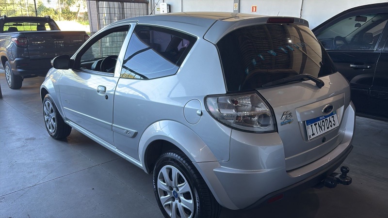 FORD KA 1.0 CLASS 8V 2012/2013 RICARDINHO AUTOMÓVEIS MONTENEGRO / Carros no Vale