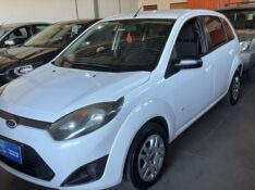 FORD FIESTA 1.0 CLASS HATCH 8V 2013/2014 RICARDINHO AUTOMÓVEIS MONTENEGRO / Carros no Vale