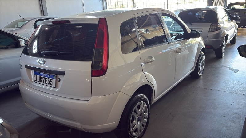 FORD FIESTA 1.0 CLASS HATCH 8V 2013/2014 RICARDINHO AUTOMÓVEIS MONTENEGRO / Carros no Vale