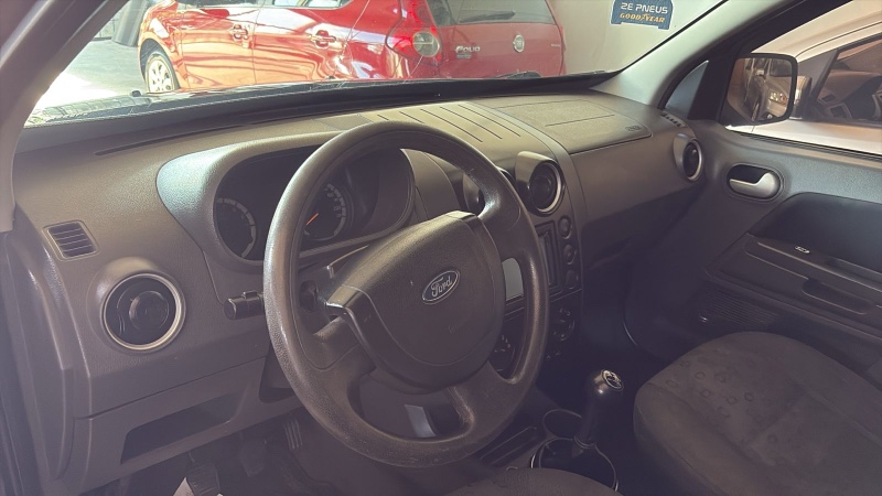 FORD ECOSPORT 1.6 XLT 8V GASOLINA 4P MANUAL 2004/2004 RICARDINHO AUTOMÓVEIS MONTENEGRO / Carros no Vale FORD ECOSPORT 1.6 XLT 8V GASOLINA 4P MANUAL 2004/2004 RICARDINHO AUTOMÓVEIS MONTENEGRO / Carros no Vale