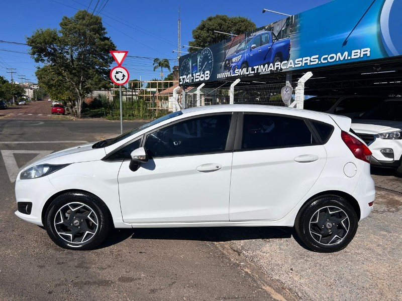 FORD FIESTA SEL 1.6 16V FLEX AUT 5P 2017/2017 LS MULTIMARCAS VENÂNCIO AIRES / Carros no Vale