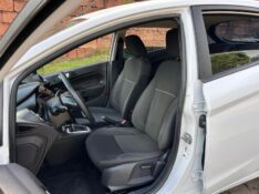 FORD FIESTA SEL 1.6 16V FLEX AUT 5P 2017/2017 LS MULTIMARCAS VENÂNCIO AIRES / Carros no Vale