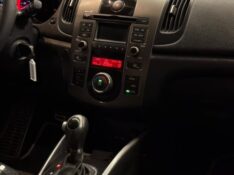 KIA CERATO 1.6 SX3 2011/2011 JM AUTOMÓVEIS VENÂNCIO AIRES / Carros no Vale