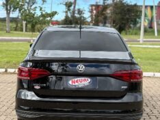 VOLKSWAGEN VIRTUS 1.6 MSI FLEX 16V 5P MEC 2019/2019 NEURI VEÍCULOS LAJEADO / Carros no Vale