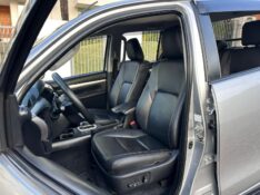 TOYOTA HILUX CD SRV 4X4 2.8 TDI DIESEL AUT. 2016/2016 LS MULTIMARCAS VENÂNCIO AIRES / Carros no Vale