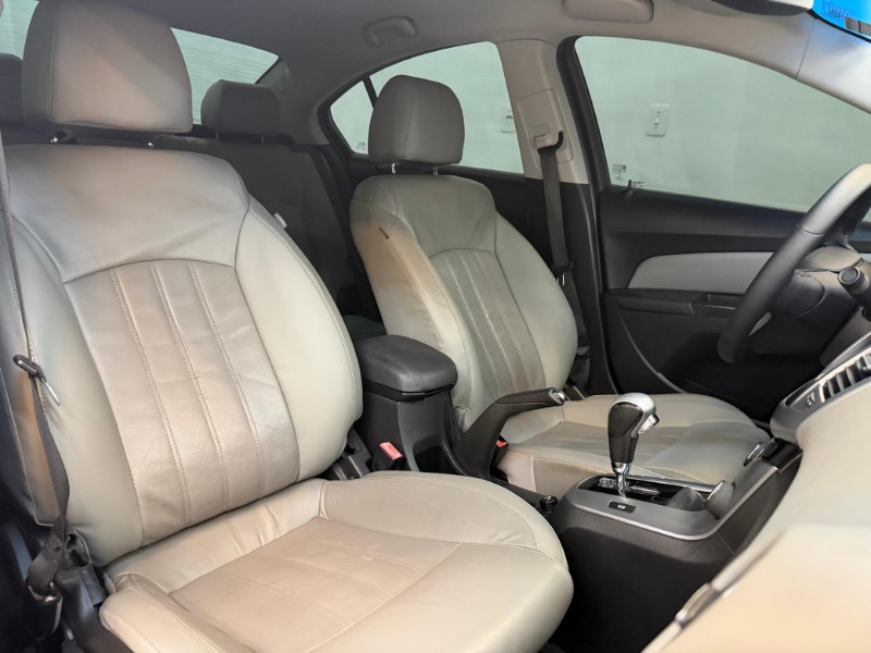 CHEVROLET CRUZE SEDAN LTZ 1.8 2013/2013 LUCAS AUTOMÓVEIS BOM RETIRO DO SUL / Carros no Vale