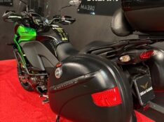 KAWASAKI VERSYS 1000 /2017 EXCLUSIVO VEÍCULOS SANTA CRUZ DO SUL / Carros no Vale