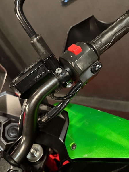 KAWASAKI VERSYS 1000 /2017 EXCLUSIVO VEÍCULOS SANTA CRUZ DO SUL / Carros no Vale