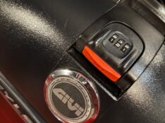 KAWASAKI VERSYS 1000 /2017 EXCLUSIVO VEÍCULOS SANTA CRUZ DO SUL / Carros no Vale