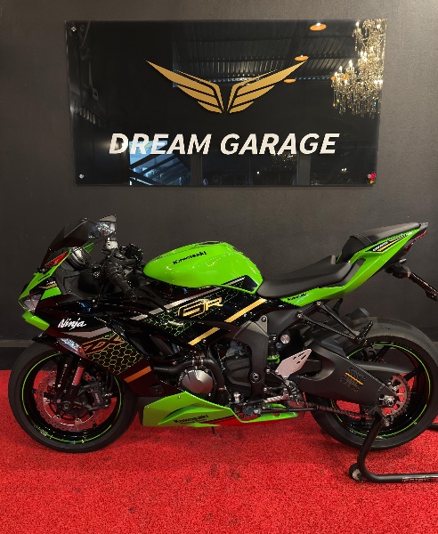 KAWASAKI ZX 6 R 636 /2020 EXCLUSIVO VEÍCULOS SANTA CRUZ DO SUL / Carros no Vale