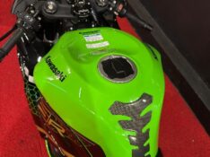 KAWASAKI ZX 6 R 636 /2020 EXCLUSIVO VEÍCULOS SANTA CRUZ DO SUL / Carros no Vale