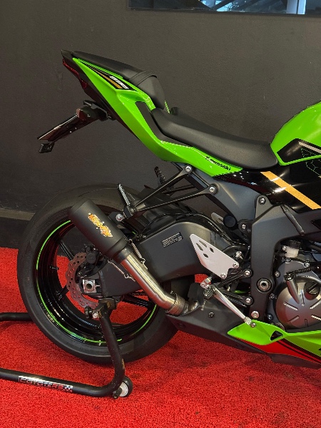 KAWASAKI ZX 6 R 636 /2020 EXCLUSIVO VEÍCULOS SANTA CRUZ DO SUL / Carros no Vale