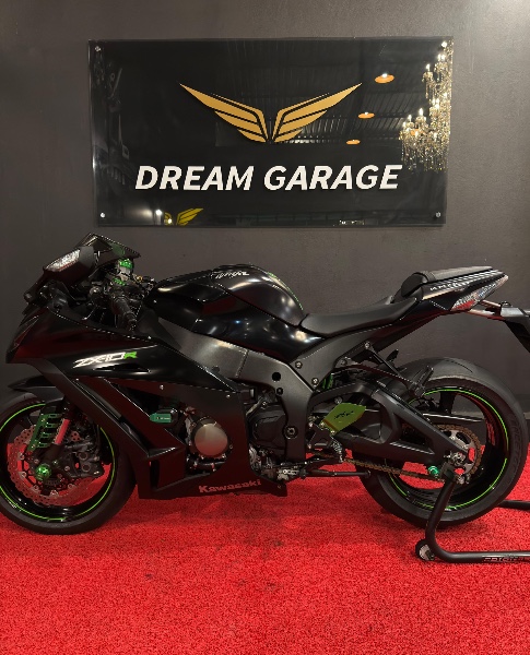 KAWASAKI ZX 10 R NINJA /2014 EXCLUSIVO VEÍCULOS SANTA CRUZ DO SUL / Carros no Vale
