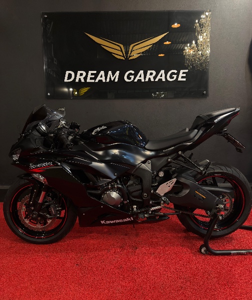 KAWASAKI ZX 6 R 636 /2020 EXCLUSIVO VEÍCULOS SANTA CRUZ DO SUL / Carros no Vale