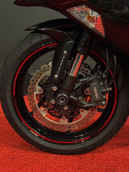 KAWASAKI ZX 6 R 636 /2020 EXCLUSIVO VEÍCULOS SANTA CRUZ DO SUL / Carros no Vale