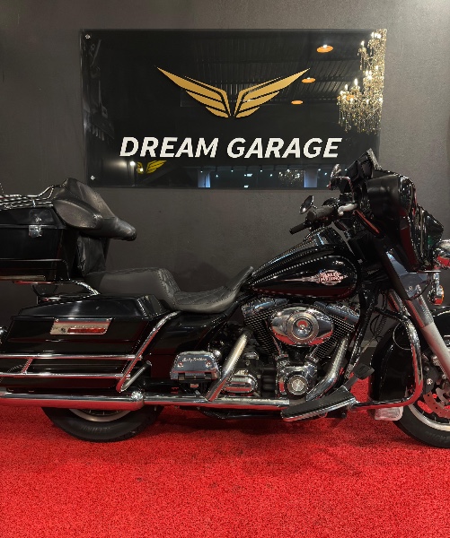 HARLEY DAVIDSON ELECTRA GLIDE ULTRA CLASSIC /2008 EXCLUSIVO VEÍCULOS SANTA CRUZ DO SUL / Carros no Vale