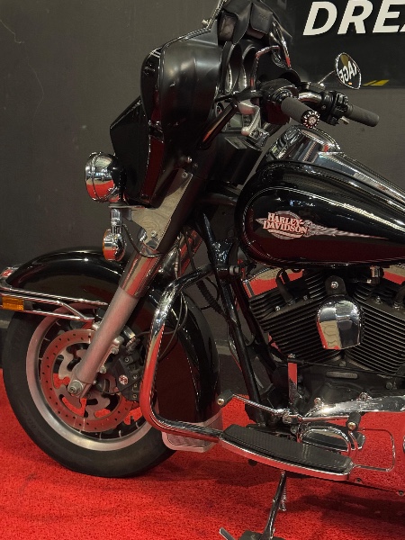 HARLEY DAVIDSON ELECTRA GLIDE ULTRA CLASSIC /2008 EXCLUSIVO VEÍCULOS SANTA CRUZ DO SUL / Carros no Vale