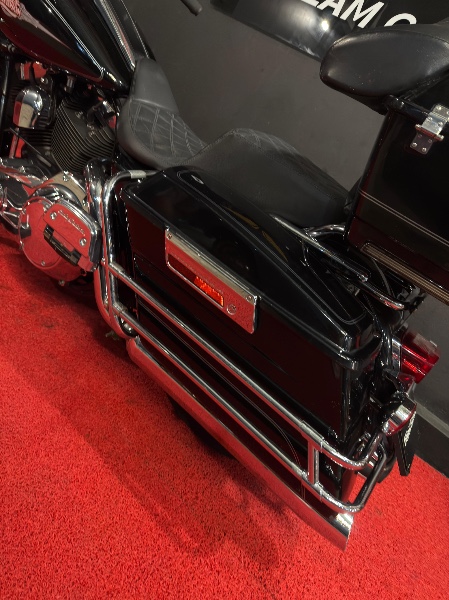 HARLEY DAVIDSON ELECTRA GLIDE ULTRA CLASSIC /2008 EXCLUSIVO VEÍCULOS SANTA CRUZ DO SUL / Carros no Vale