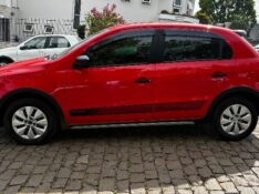 VOLKSWAGEN GOL TRACK 1.0 MI TOTAL FLEX 8V 4P 2013/2014 COMPLETO VEÍCULOS GUAPORÉ / Carros no Vale