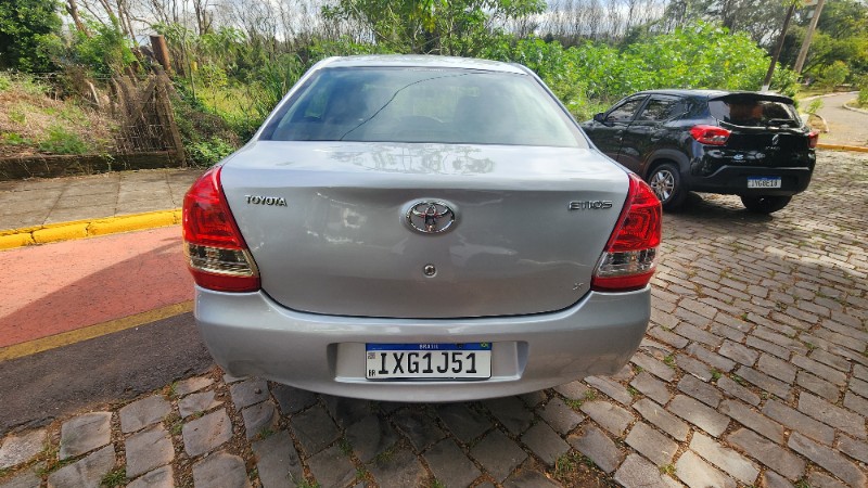 TOYOTA ETIOS SEDAN X 1.5 2015/2016 FERNANDO AUTOMÓVEIS | REVENDA DE CARROS ARROIO DO MEIO ARROIO DO MEIO / Carros no Vale