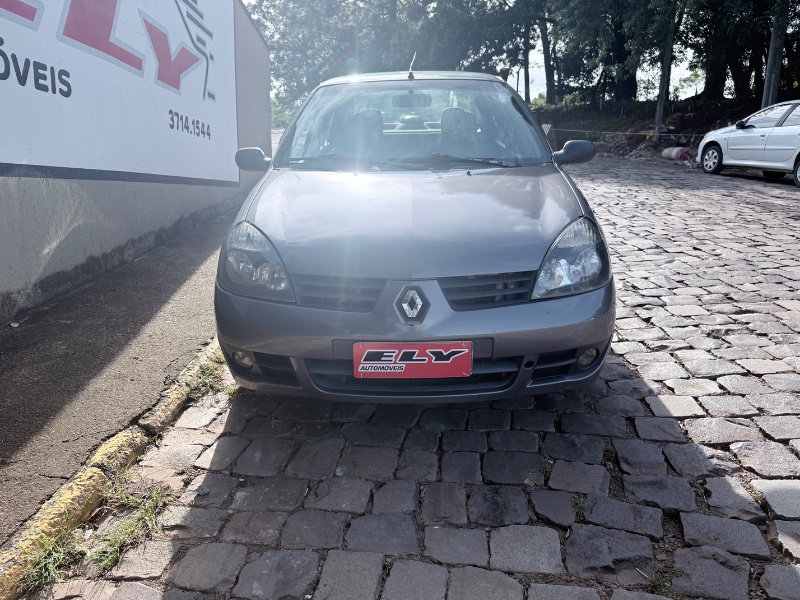 RENAULT CLIO 1.0 EXPRESSION SEDAN 16V 2006/2006 ELY AUTOMÓVEIS LAJEADO / Carros no Vale