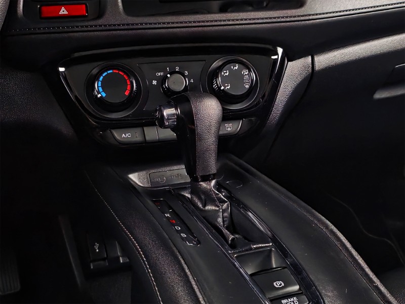 HONDA HR-V 1.8 16V FLEX LX 4P AUTOMÁTICO 2017/2018 DUARTE VEÍCULOS PORTO ALEGRE / Carros no Vale