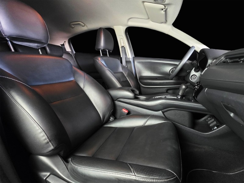 HONDA HR-V 1.8 16V FLEX LX 4P AUTOMÁTICO 2017/2018 DUARTE VEÍCULOS PORTO ALEGRE / Carros no Vale