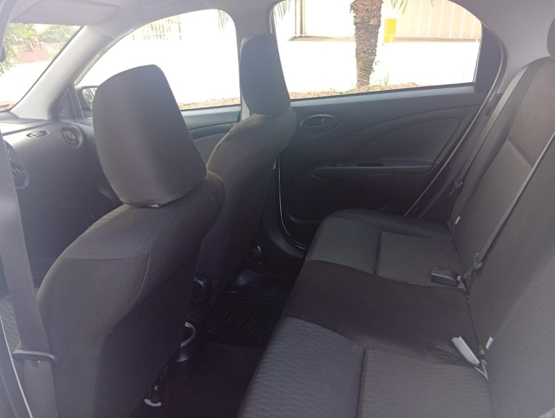 TOYOTA ETIOS 1.5 X AT SEDAN 2020/2021 ALTERNATIVA VEÍCULOS LAJEADO / Carros no Vale