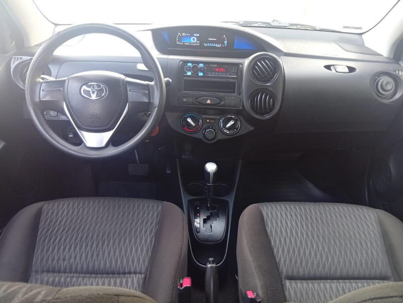 TOYOTA ETIOS 1.5 X AT SEDAN 2020/2021 ALTERNATIVA VEÍCULOS LAJEADO / Carros no Vale