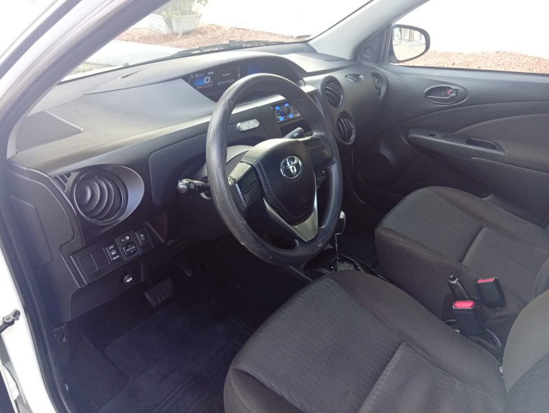 TOYOTA ETIOS 1.5 X AT SEDAN 2020/2021 ALTERNATIVA VEÍCULOS LAJEADO / Carros no Vale