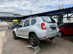 RENAULT DUSTER DYNAMIQUE /2013 AR MULTIMARCAS VENÂNCIO AIRES / Carros no Vale