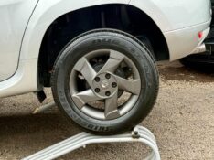 RENAULT DUSTER DYNAMIQUE /2013 AR MULTIMARCAS VENÂNCIO AIRES / Carros no Vale