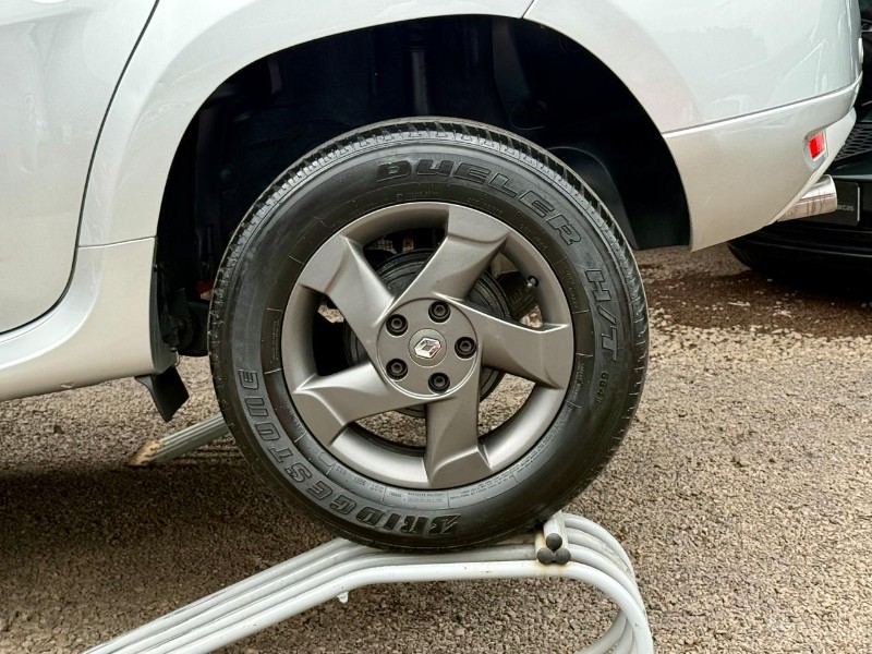 RENAULT DUSTER DYNAMIQUE /2013 AR MULTIMARCAS VENÂNCIO AIRES / Carros no Vale