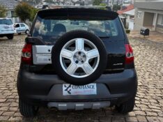 VOLKSWAGEN CROSSFOX 1.6 8V FLEX 2006/2006 COMPLETO VEÍCULOS GUAPORÉ / Carros no Vale