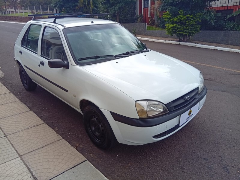 FORD FIESTA STREET 1.0 2002/2002 ALTERNATIVA VEÍCULOS LAJEADO / Carros no Vale