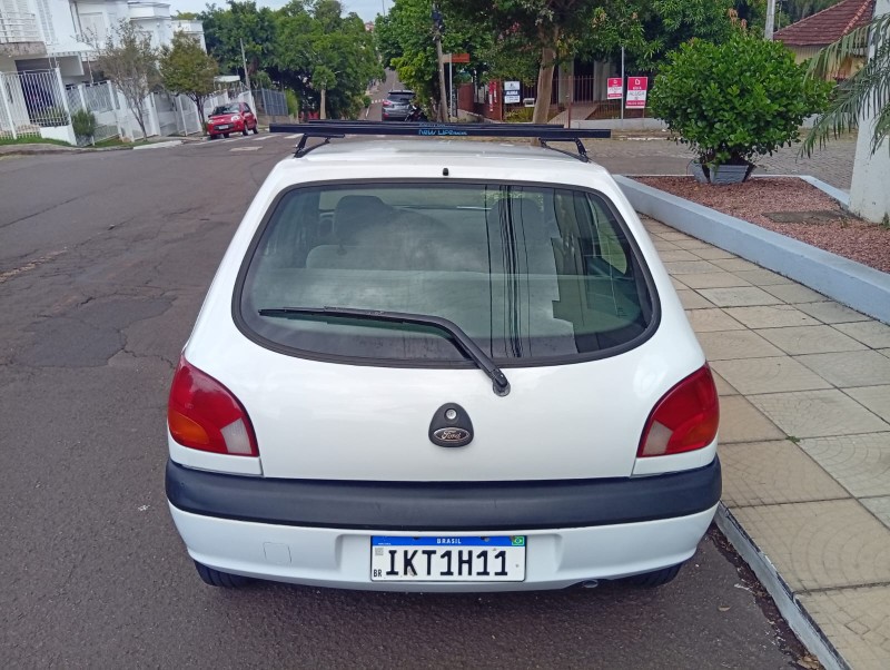 FORD FIESTA STREET 1.0 2002/2002 ALTERNATIVA VEÍCULOS LAJEADO / Carros no Vale