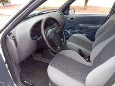 FORD FIESTA STREET 1.0 2002/2002 ALTERNATIVA VEÍCULOS LAJEADO / Carros no Vale