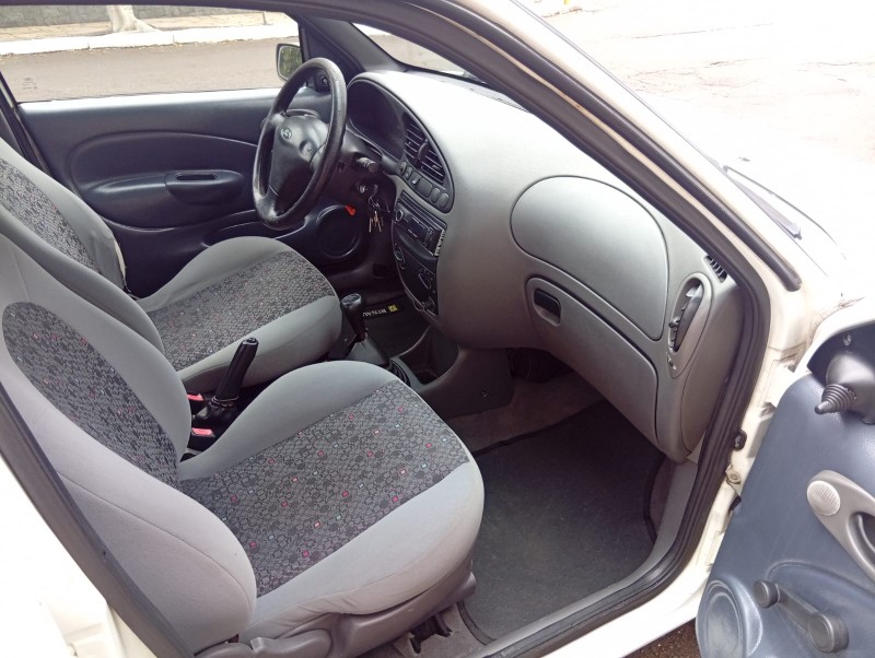 FORD FIESTA STREET 1.0 2002/2002 ALTERNATIVA VEÍCULOS LAJEADO / Carros no Vale