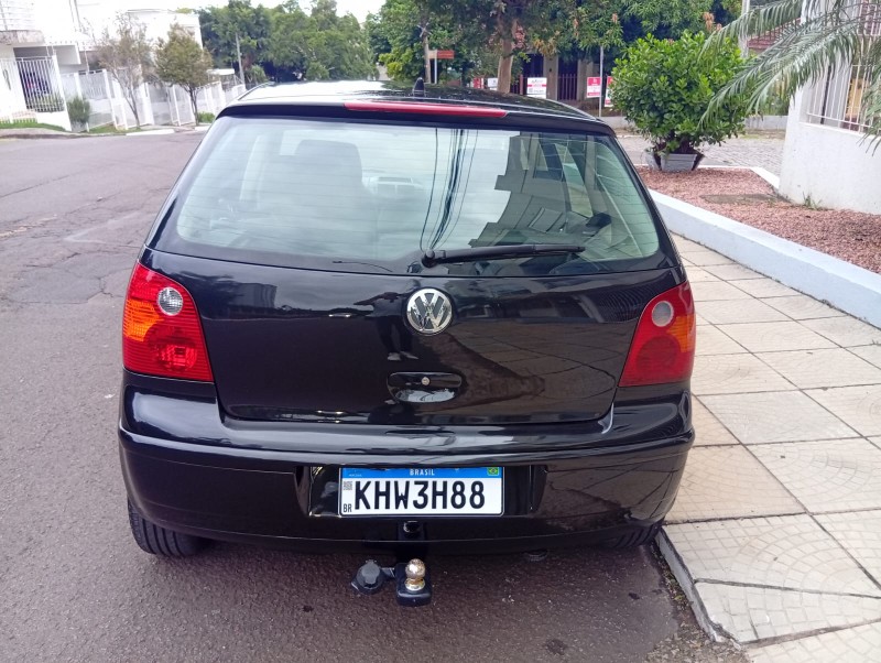 VOLKSWAGEN POLO HATCH 1.6 2002/2003 ALTERNATIVA VEÍCULOS LAJEADO / Carros no Vale