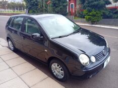 VOLKSWAGEN POLO HATCH 1.6 2002/2003 ALTERNATIVA VEÍCULOS LAJEADO / Carros no Vale