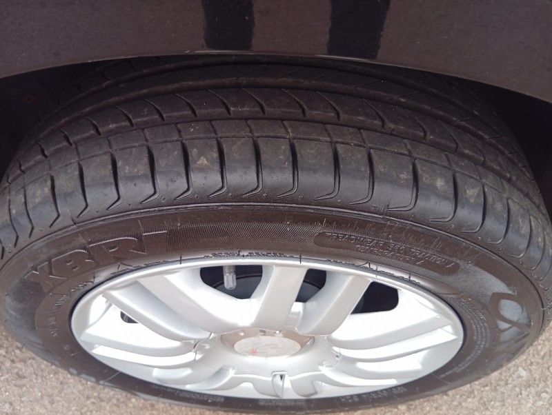 VOLKSWAGEN POLO HATCH 1.6 2002/2003 ALTERNATIVA VEÍCULOS LAJEADO / Carros no Vale