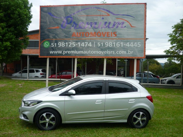 CHEVROLET ONIX 1.4 MPFI LTZ 8V FLEX 4P AUTOMÁTICO 2016/2017 PREMIUM AUTOMÓVEIS ARROIO DO MEIO / Carros no Vale