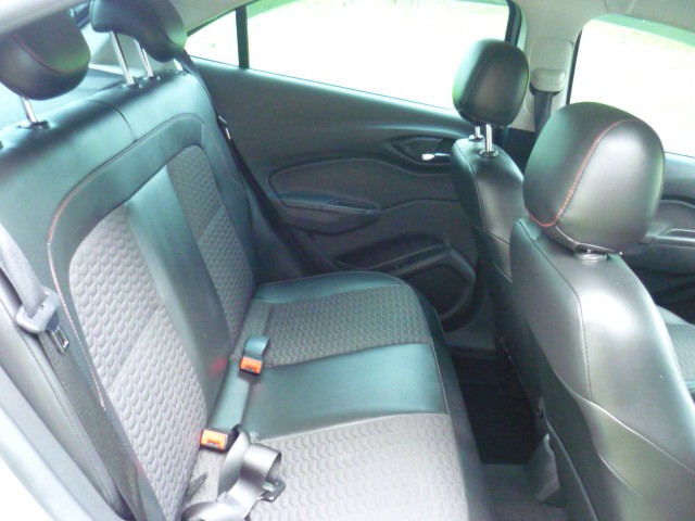 CHEVROLET ONIX 1.4 MPFI LTZ 8V FLEX 4P AUTOMÁTICO 2016/2017 PREMIUM AUTOMÓVEIS ARROIO DO MEIO / Carros no Vale