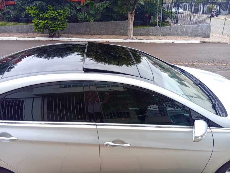 HYUNDAI SONATA GLS 2.4 2012/2013 ALTERNATIVA VEÍCULOS LAJEADO / Carros no Vale