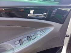 HYUNDAI SONATA GLS 2.4 2012/2013 ALTERNATIVA VEÍCULOS LAJEADO / Carros no Vale