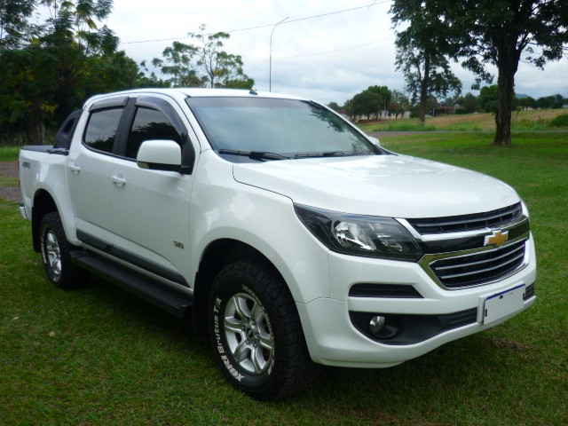 CHEVROLET S10 PICK-UP LT 2.8 TDI 4X4 CD DIESEL AUT 2017/2018 PREMIUM AUTOMÓVEIS ARROIO DO MEIO / Carros no Vale