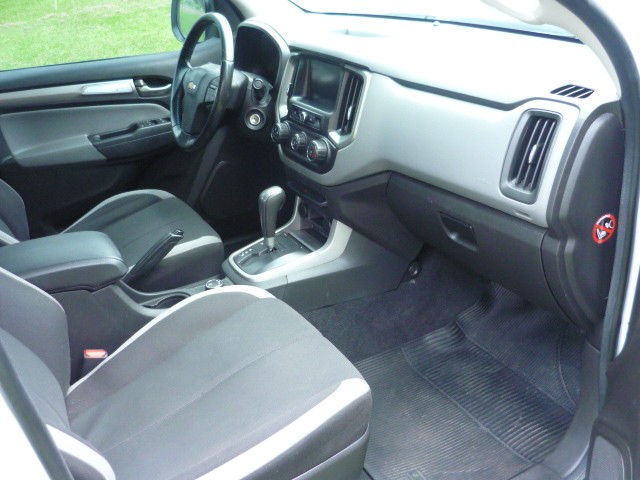 CHEVROLET S10 PICK-UP LT 2.8 TDI 4X4 CD DIESEL AUT 2017/2018 PREMIUM AUTOMÓVEIS ARROIO DO MEIO / Carros no Vale