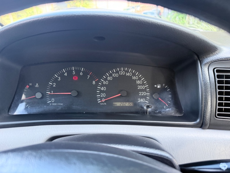 TOYOTA COROLLA 1.8 XLI 2008/2008 ELY AUTOMÓVEIS LAJEADO / Carros no Vale